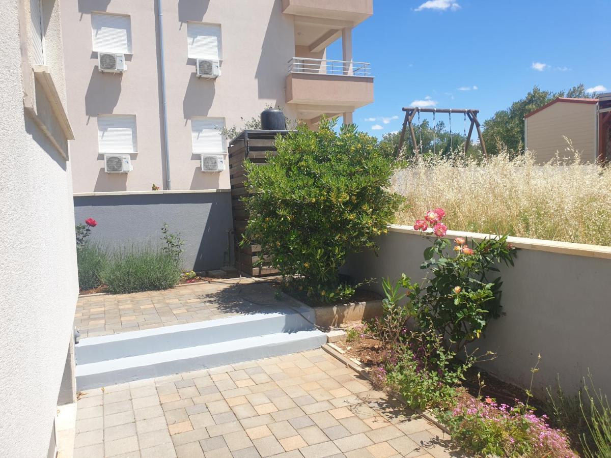 Apartmani Bepo Свети-Филип-и-Яков Экстерьер фото