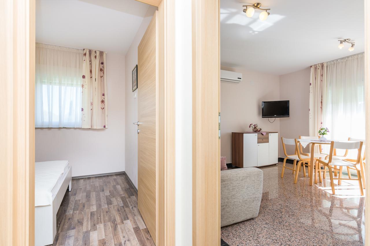 Apartmani Bepo Свети-Филип-и-Яков Экстерьер фото