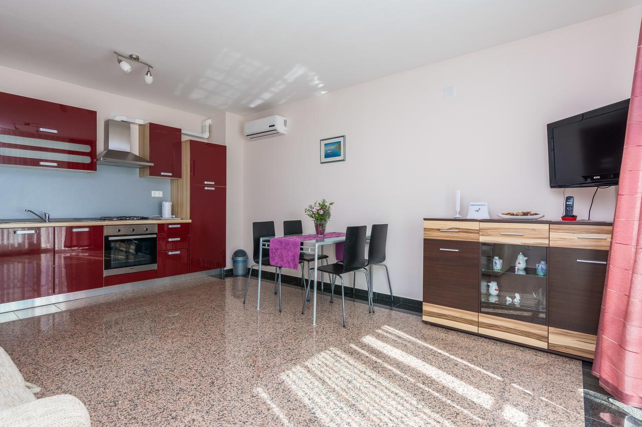 Apartmani Bepo Свети-Филип-и-Яков Экстерьер фото