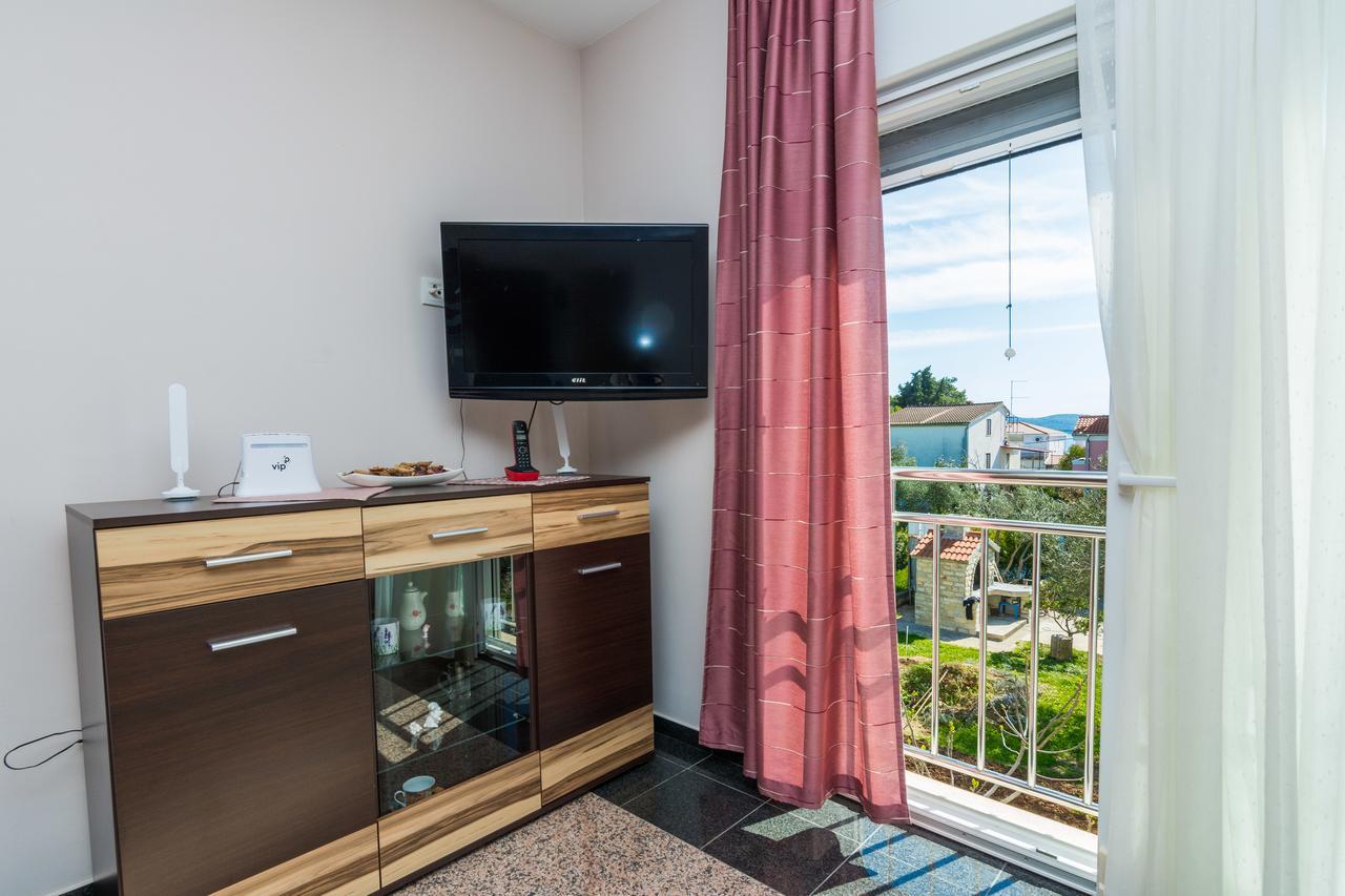 Apartmani Bepo Свети-Филип-и-Яков Экстерьер фото